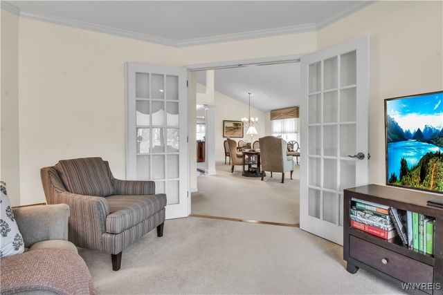 135 Lord Byron Lane, Amherst, NY 14221