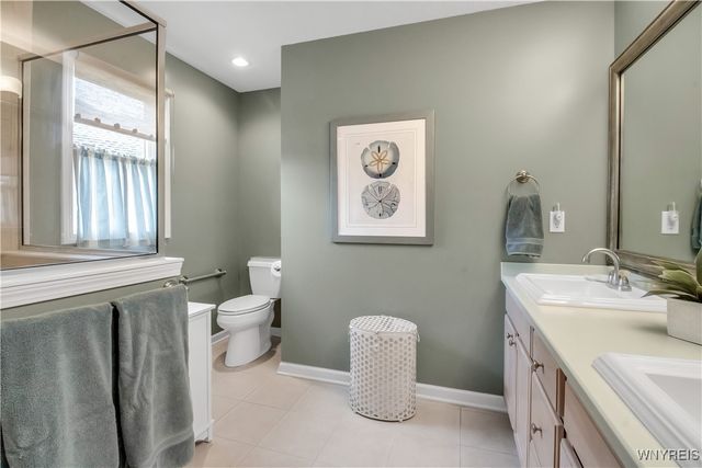 135 Lord Byron Lane, Amherst, NY 14221