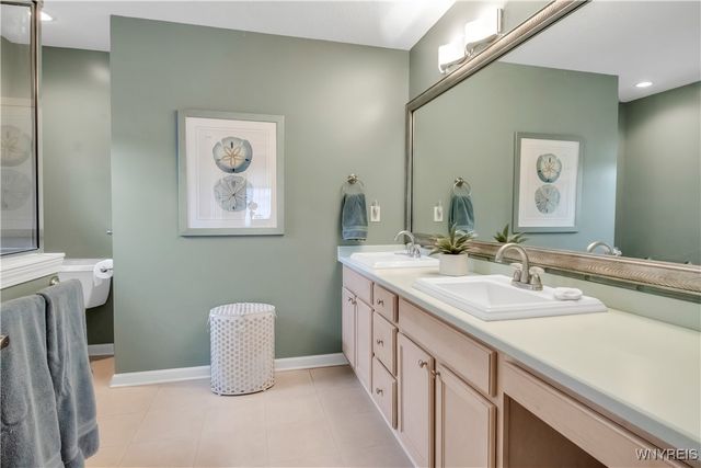 135 Lord Byron Lane, Amherst, NY 14221