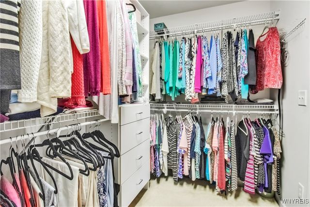 135 Lord Byron Lane, Amherst, NY 14221