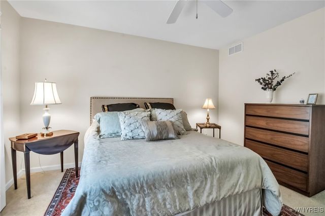 135 Lord Byron Lane, Amherst, NY 14221