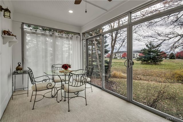 135 Lord Byron Lane, Amherst, NY 14221