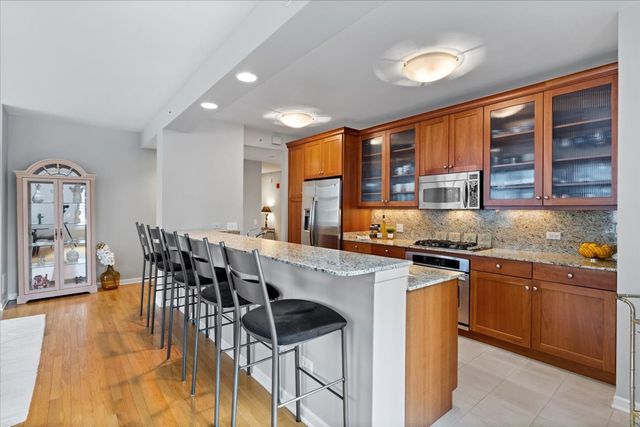 530 N LAKE SHORE Drive 1101, Chicago, IL 60611