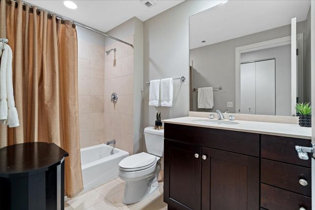 530 N LAKE SHORE Drive 1101, Chicago, IL 60611