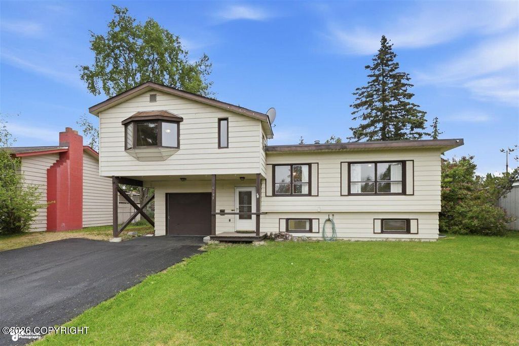 1607 Marten Street, Anchorage, AK 99504