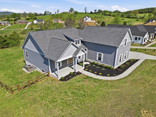 630 Bridle Path Ln, Hartsville, TN 37074