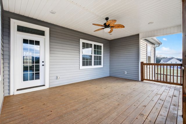 630 Bridle Path Ln, Hartsville, TN 37074