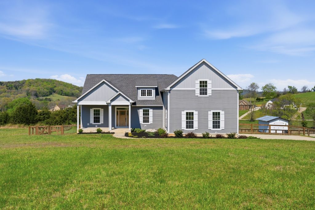 630 Bridle Path Ln, Hartsville, TN 37074