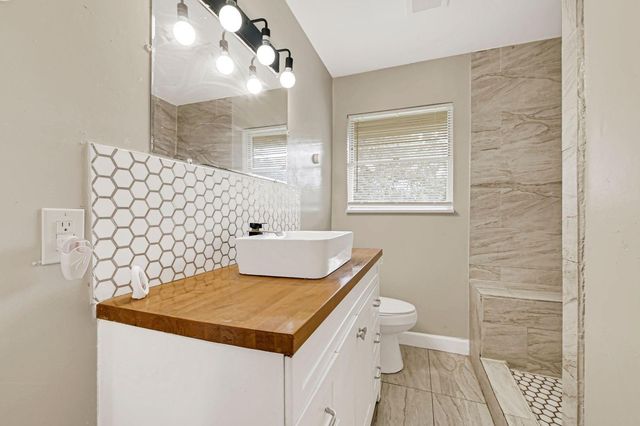 4319 Howcher Street, Houston, TX 77047