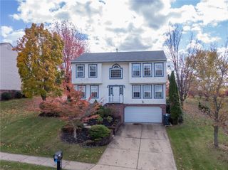 524 Grandshire Dr, Cranberry Twp, PA 16066