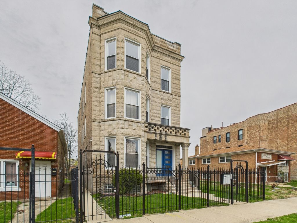 5156 S Wabash Avenue 3, Chicago, IL 60615