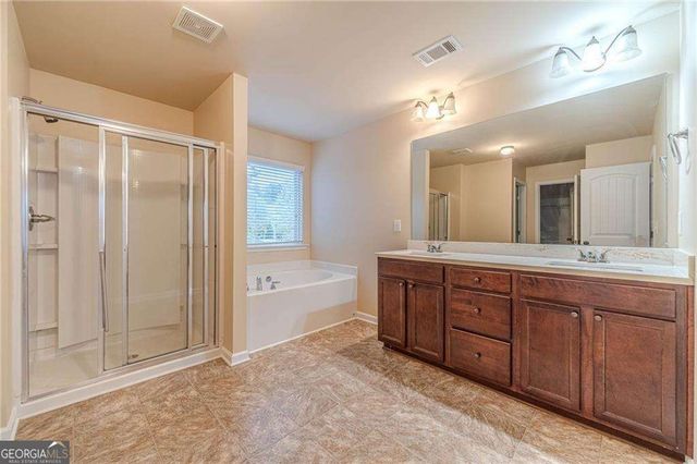 2139 Baywood Tree Lane, Snellville, GA 30078