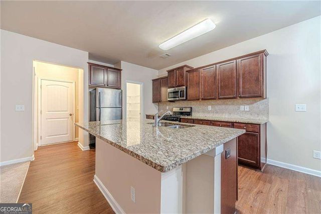 2139 Baywood Tree Lane, Snellville, GA 30078