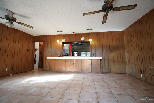 2214 E Pendleton Street, Harlingen, TX 78550