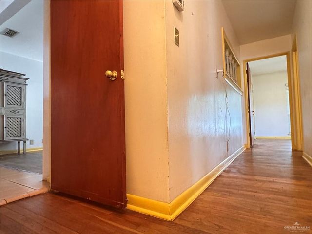 2214 E Pendleton Street, Harlingen, TX 78550