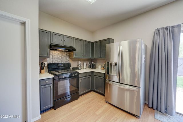 9027 S 3RD Street, Phoenix, AZ 85042