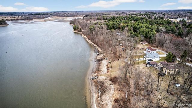 4466 Mill Street, Columbiaville, MI 48421
