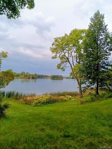 4466 Mill Street, Columbiaville, MI 48421