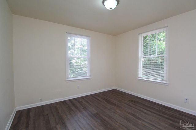 1218 N Kirk St, Pensacola, FL 32505