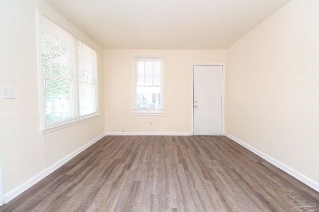 1218 N Kirk St, Pensacola, FL 32505