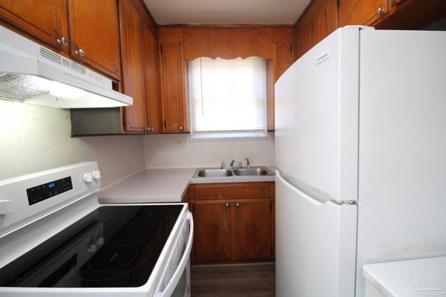 1218 N Kirk St, Pensacola, FL 32505