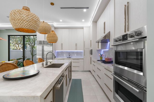 764 Lake Trail, Delray Beach, FL 33483