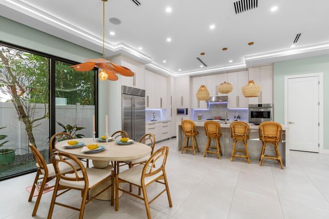 764 Lake Trail, Delray Beach, FL 33483