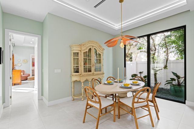 764 Lake Trail, Delray Beach, FL 33483