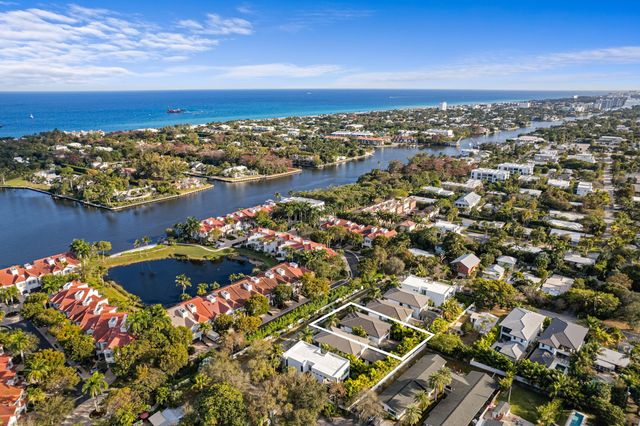 764 Lake Trail, Delray Beach, FL 33483