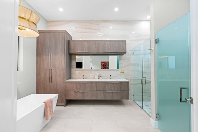 764 Lake Trail, Delray Beach, FL 33483