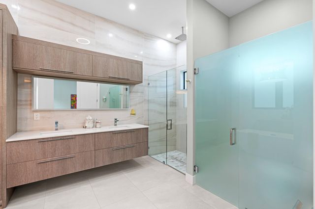 764 Lake Trail, Delray Beach, FL 33483