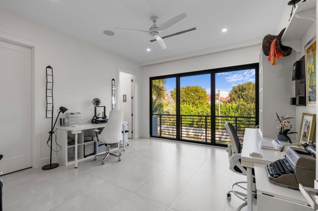 764 Lake Trail, Delray Beach, FL 33483