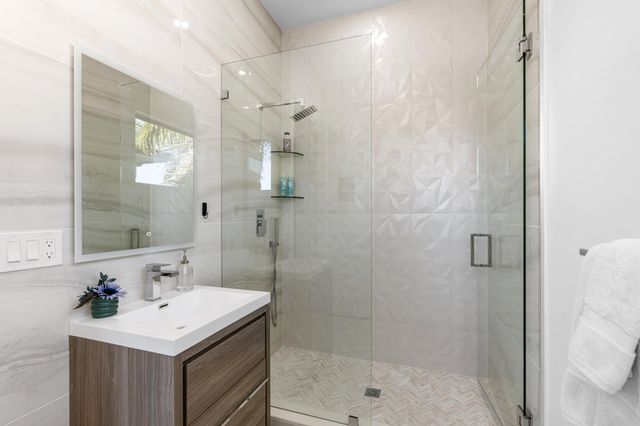 764 Lake Trail, Delray Beach, FL 33483