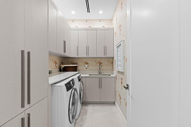 764 Lake Trail, Delray Beach, FL 33483