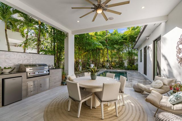 764 Lake Trail, Delray Beach, FL 33483