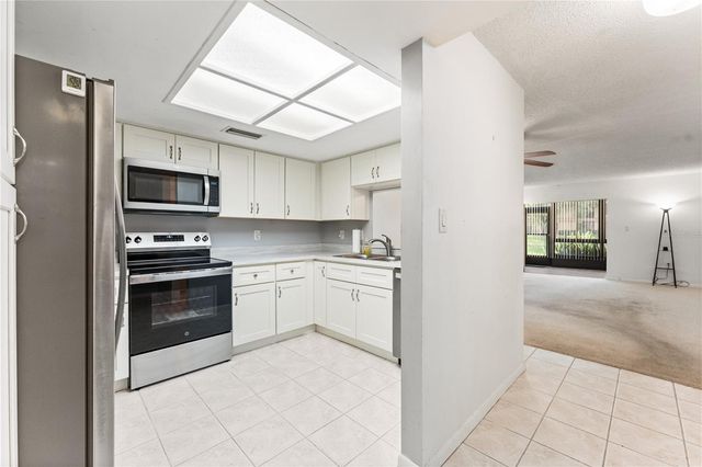 2689 SABAL SPRINGS CIRCLE 102, Clearwater, FL 33761