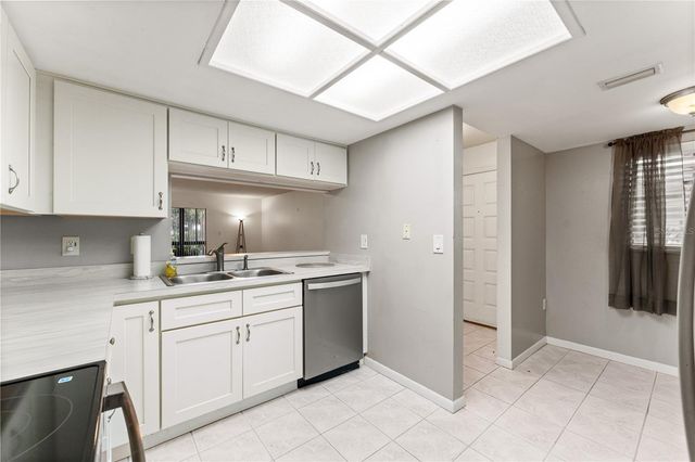 2689 SABAL SPRINGS CIRCLE 102, Clearwater, FL 33761