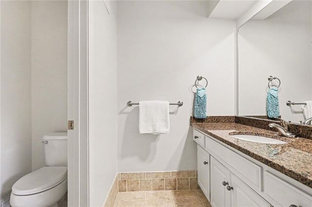 9101 W 140th Street, Overland Park, KS 66221