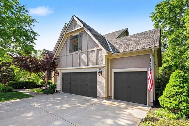 9101 W 140th Street, Overland Park, KS 66221