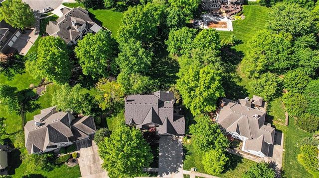 9101 W 140th Street, Overland Park, KS 66221