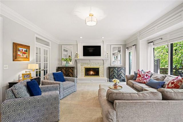 9101 W 140th Street, Overland Park, KS 66221