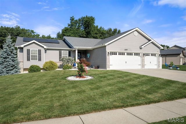 609 Courageous Lane, Wentzville, MO 63385
