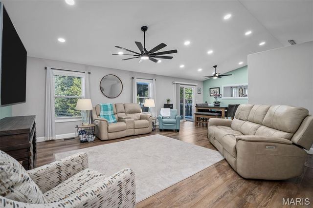 609 Courageous Lane, Wentzville, MO 63385