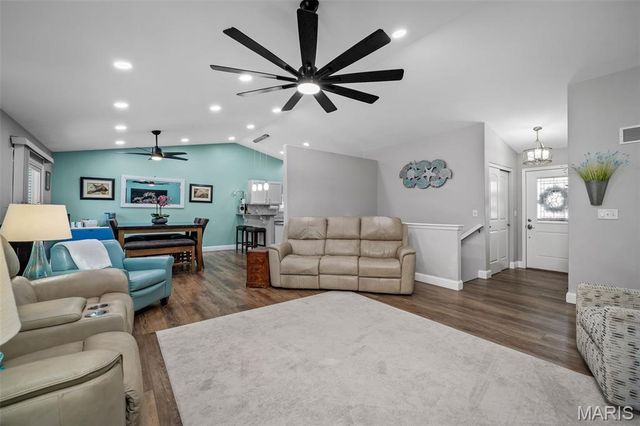 609 Courageous Lane, Wentzville, MO 63385