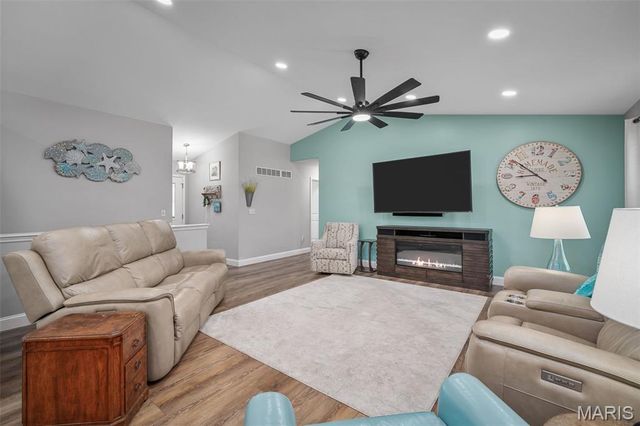 609 Courageous Lane, Wentzville, MO 63385