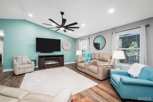 609 Courageous Lane, Wentzville, MO 63385