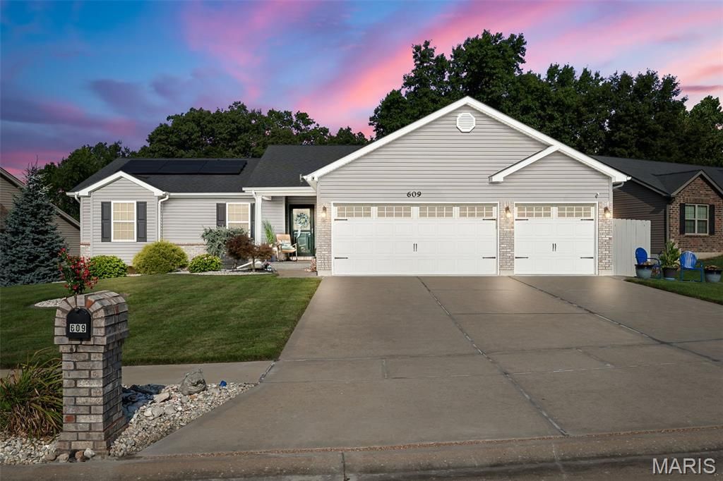 609 Courageous Lane, Wentzville, MO 63385
