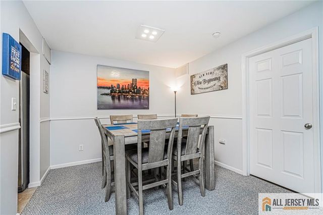 1310 Stoneridge Circle, Helmetta, NJ 08828