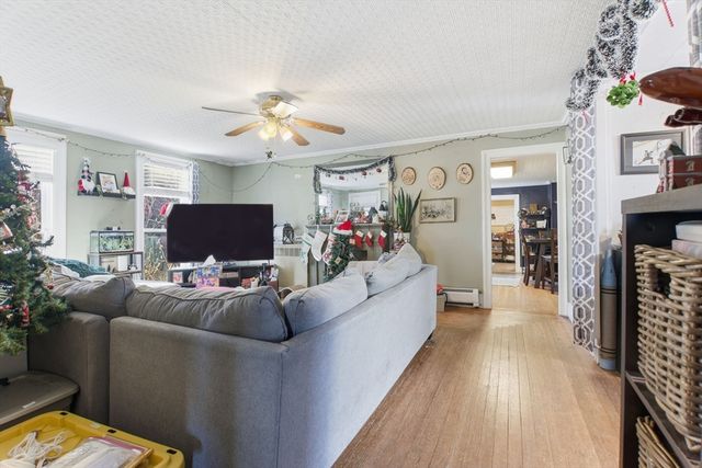 26 Washington St, Westfield, MA 01085