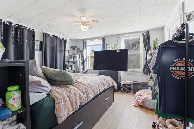 26 Washington St, Westfield, MA 01085